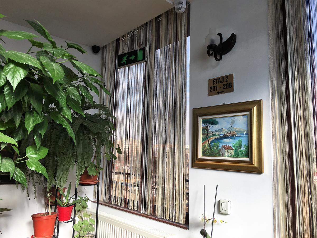 Hotel Taco บูคาเรสต์ ภายนอก รูปภาพ