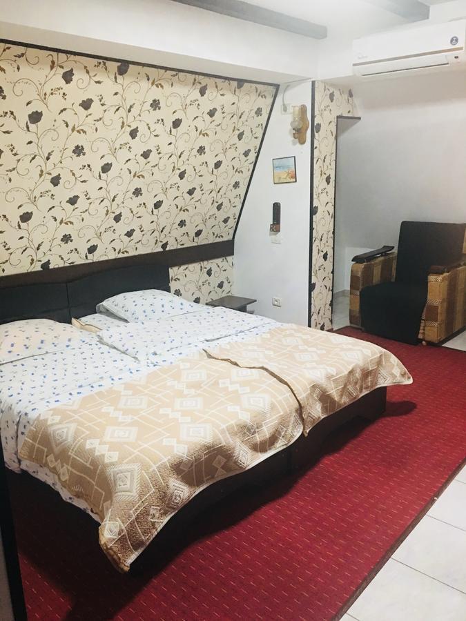 Hotel Taco บูคาเรสต์ ภายนอก รูปภาพ