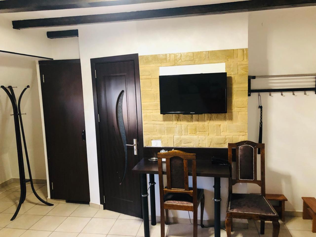 Hotel Taco บูคาเรสต์ ภายนอก รูปภาพ